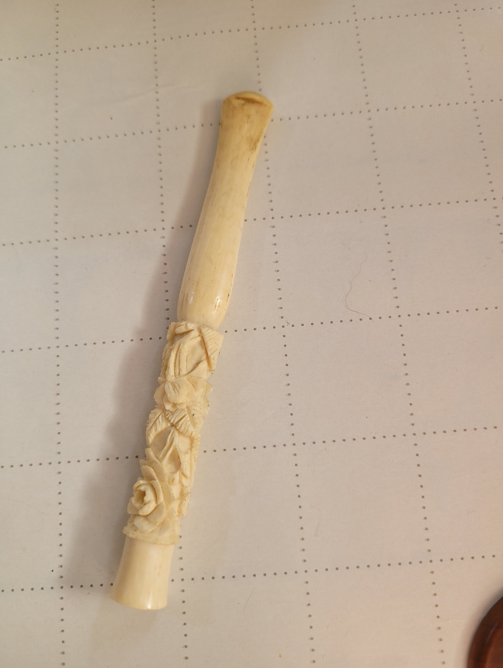 Carved Floral Bone Ivory Color Wand - Cream Cigarette Holder